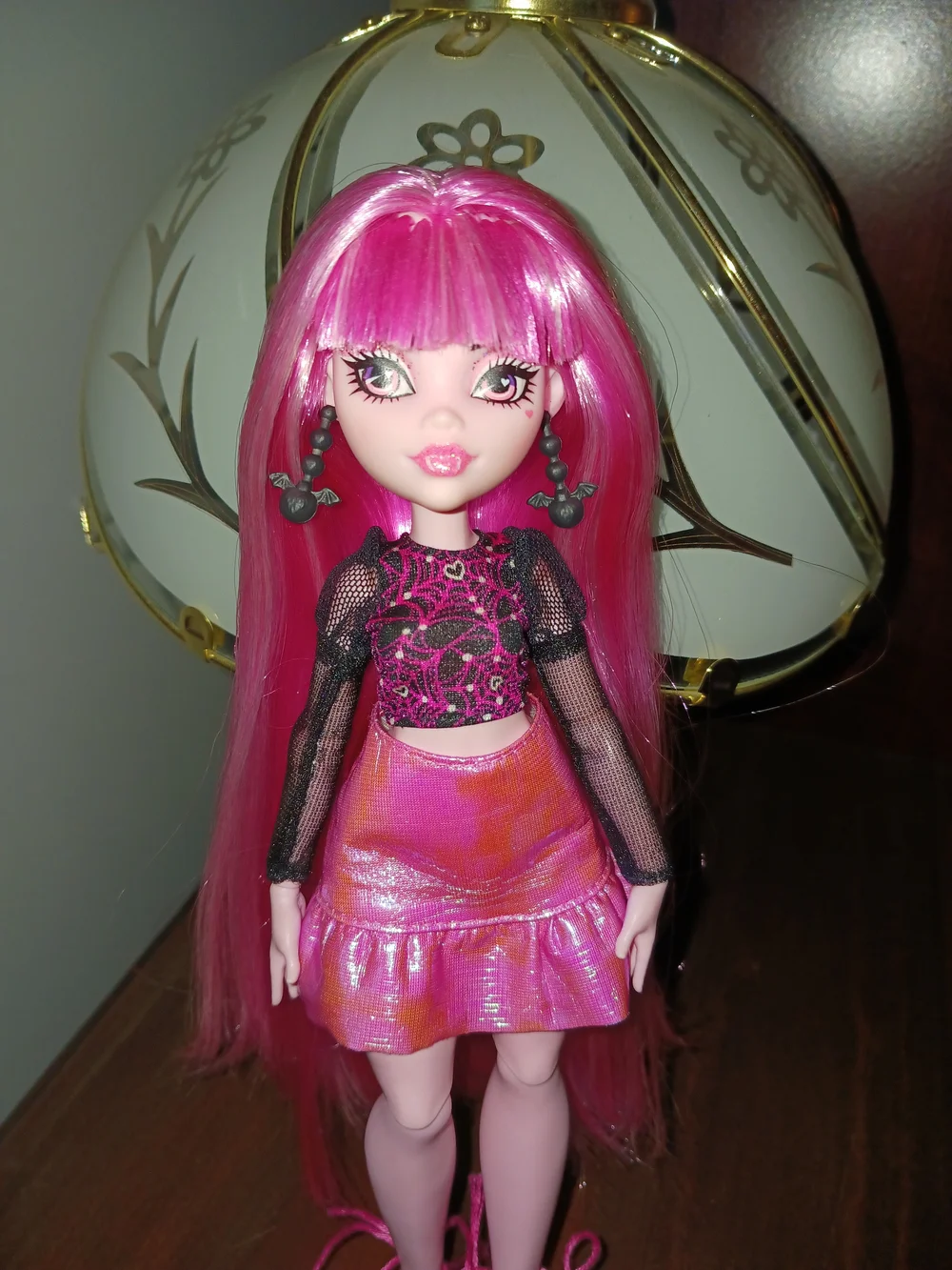 Monster High Skulltimate Secrets Fearidescent Draculaura Doll Reroot